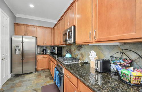 3BR 3Ba Upscale Luxury Home in The Heights - Foto 39