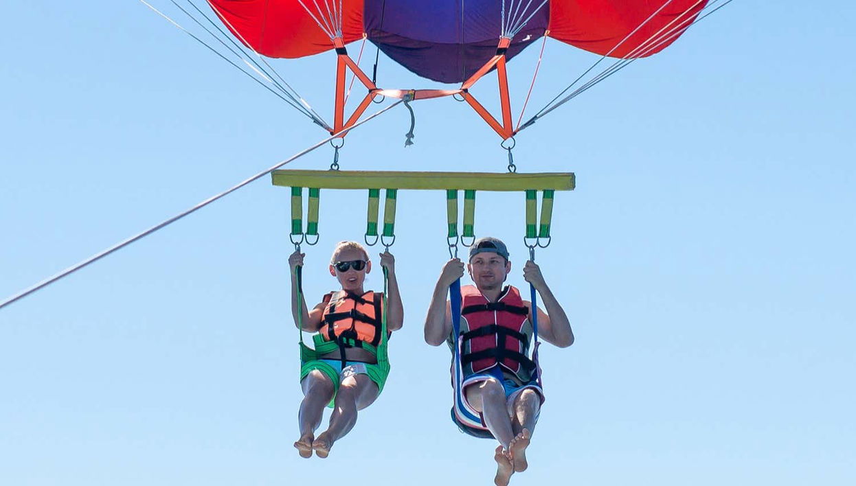 Parasailing in Playa Blanca