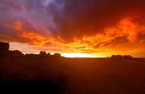 Stones Cottage Farm, nr Haworth, family friendly, work friendly, gaming barn, hot tub, free wifi, free parking, EV point - Foto 26