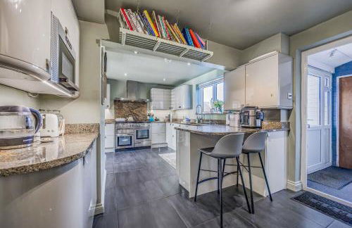 Gorgeous Bosham Family Home w Garden - Pass the Keys - Foto 16