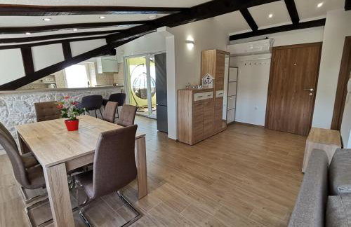 Penthouse Ema - Photo 24