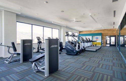 Blueground East Industrial pool nr Central Park SFO-2045 - Foto 24