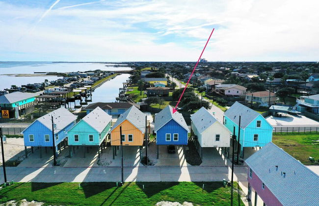 Bay Haven w/ Shared Boat Dock & Waterfront Pool Big Trout by Avantstay - Foto 40