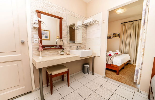 Philoxenia Hotel & Spa - Photo 12