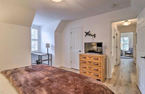 1 Mi to Downtown Highlands Cottage with Sunroom - Foto 21