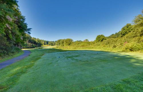 Stunning Dillard Home with Yard in Sky Valley! - Foto 40