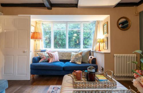 Beautiful 2 Bedroom Cottage in the Cotswolds - Photo 8