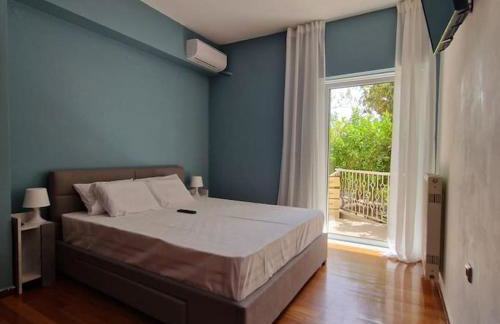 Portside Eretria - Photo 7