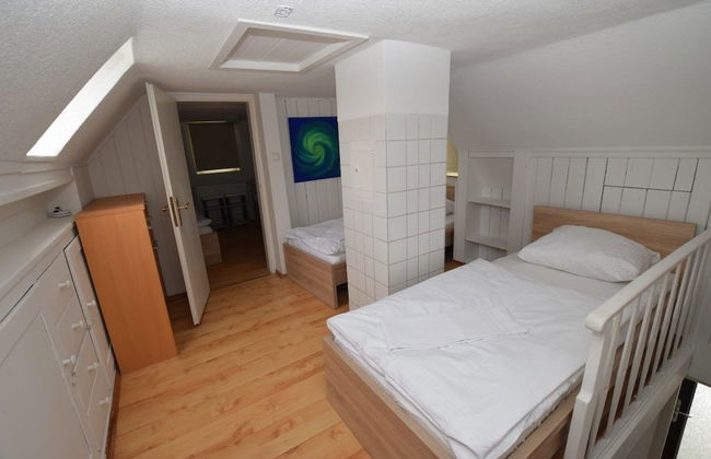 AB Apartment 27 - Photo 1