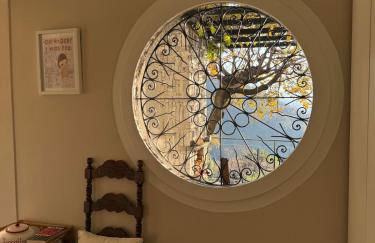 Artsy Italian lake retreat with stunning views! - Foto 3