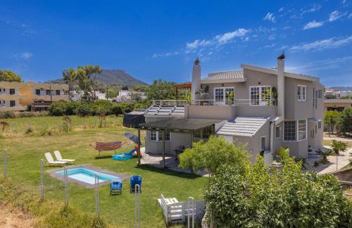 Coral Paradise Luxury Modern Family Villa with Jacuzzi, Pool View & Parking in Rhodes Island - Foto 35