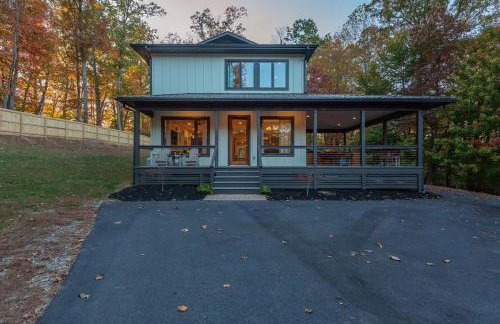 Near Asheville Hot Tub Fire Pit BBQ Sleeps 10 - Foto 46