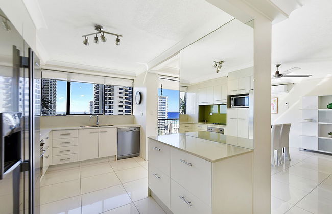 Surfers Century Oceanside Apartments - Foto 21