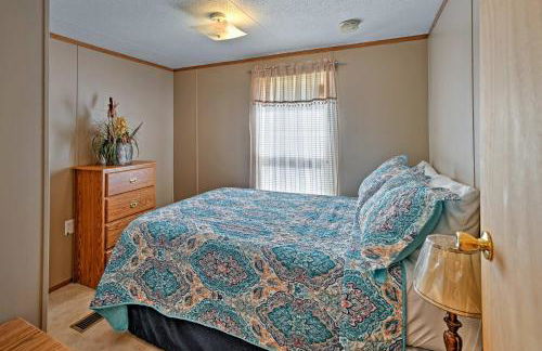 Waterloo Home with Fire Pit - half Mi to Boat Ramp! - Foto 22