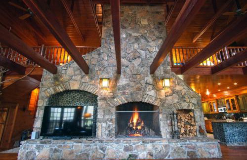 Lakefront Custom-Built Mentone Home Game Room! - Foto 6