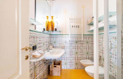 Bilocale affrescato con box privato & spiaggia a 150m - Foto 5