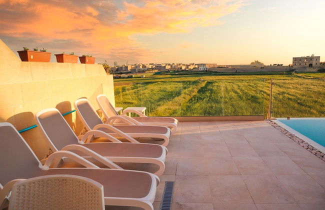 Amazing 4 Bedroom Holiday Home With Infinity Pool - Foto 4