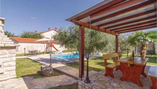 Two-Bedroom Holiday Home In Rebici - Foto 3