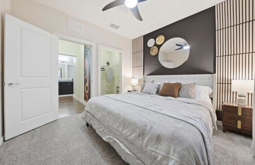 Stylish 2BR w Pool Pet-Friendly Unit #13 - Foto 27