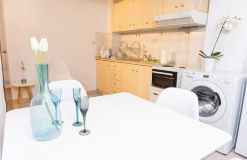 Dimitra's cosy studio in old town with backyard - Foto 21