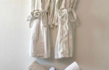 GuestHouse La Costière - logements indépendants - espace piscine jacuzzi - Foto 58