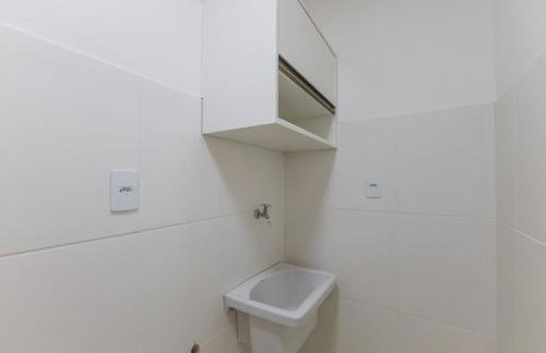 Apt em Condomínio pé na areia - Praia da Perola - Foto 11