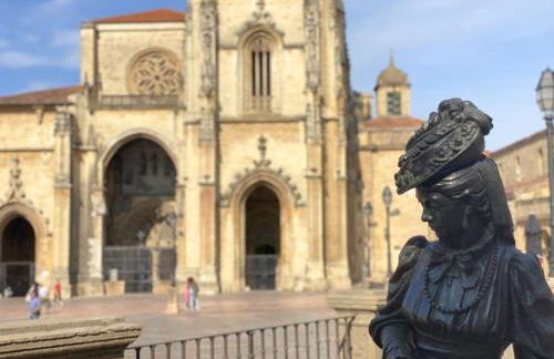 Oviedo desde el corazón de la ciudad VUT-6684-AS - Foto 40