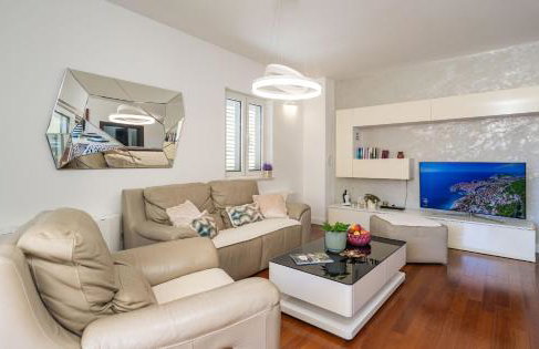 Seaview Apartment with Free Garage Parking 2 min to Beach Zaton near Dubrovnik - Photo 9