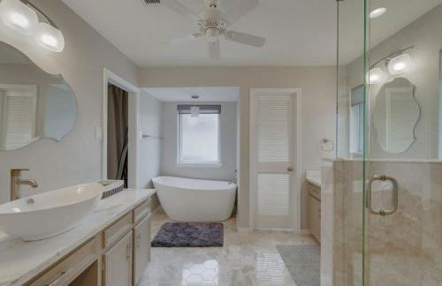 Best of Richardson - 5BD-3BA with Pool, Patio, BBQ - Foto 4