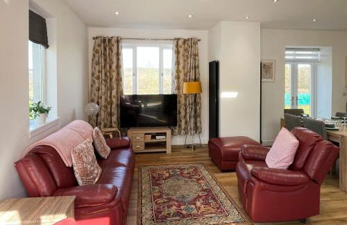 North Lodge - Photo 3