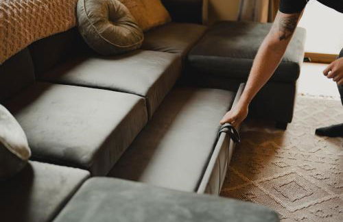 Cabin Minutes to Mt Rainier - EV, HotTub, 2 Queen and Twin - Photo 44