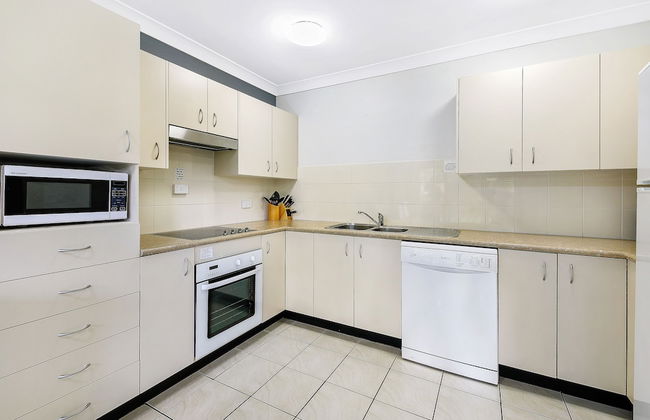 Smugglers on the Beach - Foto 5