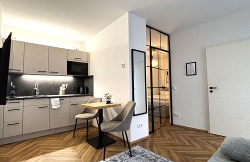 Stilvolles 2-Zimmer Apartments nahe U-Bahn und Stadtpark - mit Parken - Foto 1