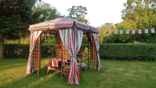 Fosse Farmhouse Holiday Cottages - Foto 3, Garden, Garden view