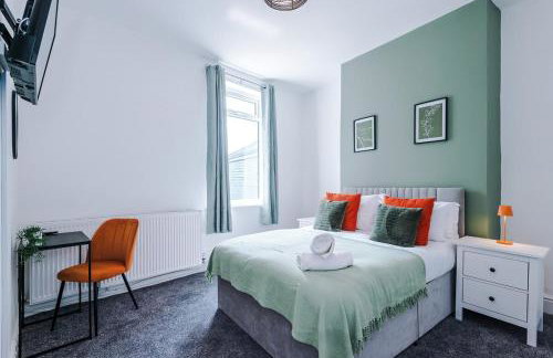 NEW! Modern 3-Bed House, Free Parking, Fast Wi-Fi & Easy Manchester Access - Foto 35