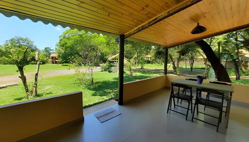 Casinha Amarela - anexo ao Camping Pé na Jaca - Foto 4, Garden view