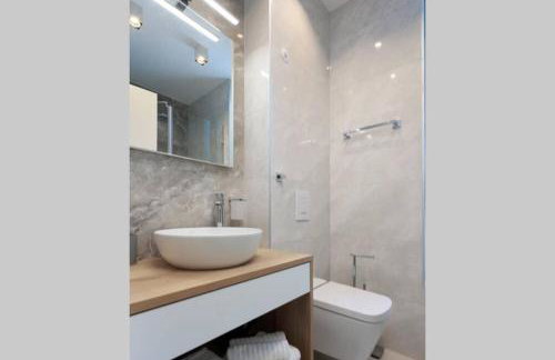 Marena - Trees to Seas Luxury Escape - Photo 24