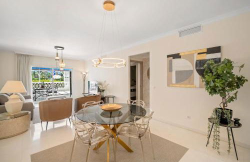 Apartamento de 2 dormitorios en Las Gaviotas - Puerto Banús - Photo 3