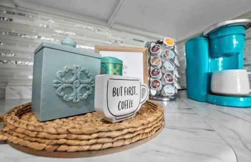 *OCEAN FRONT* Pier-adise 2Bed/2Bath, Sleeps 8 - Photo 24