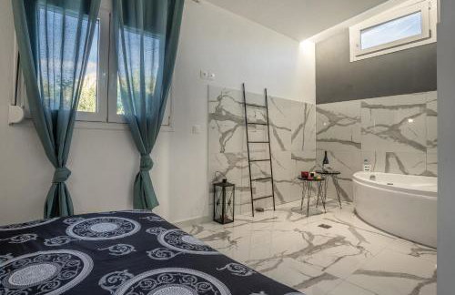 Villa Aktis with Freshwater Pool and Sea View - Photo 44