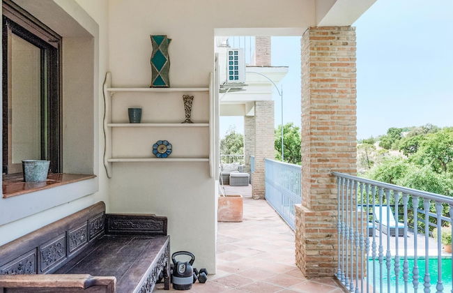 Luxury Villa - Sleeps up to 8 & Infinity Pool - Photo 28