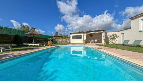 Awesome Home In Aramon With Outdoor Swimming Pool - Foto 1