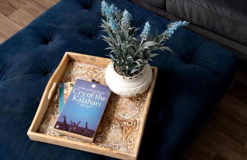 Dreamwood Retreat - Woodland Retreat with Private Hot Tub - Photo 13