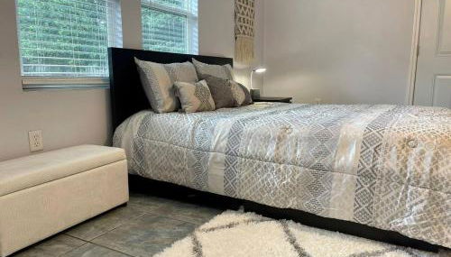 Room 2 - Cozy Queen, Backyard View (Private Bath) - Foto 5, Other