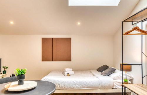 Le Factory - Studio contemporain - Proche métro B - Foto 13