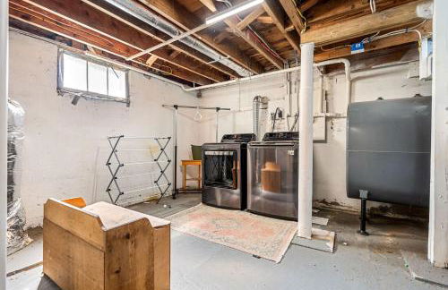 Fenced-in Yard Work From Home Elwyn Park - Foto 29