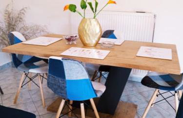 The Sunny House - Photo 23