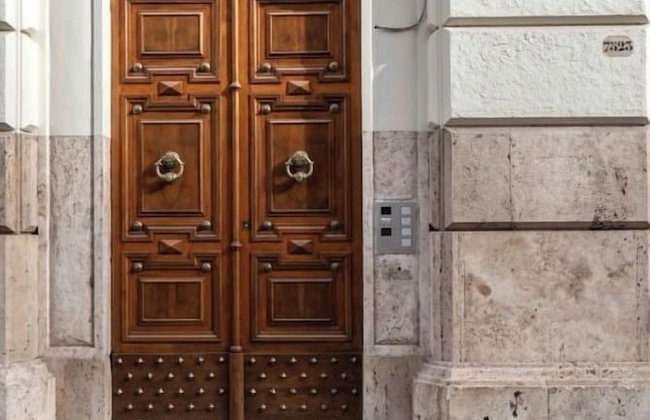 JOIVY Exclusive 2-Bedroom Villa with Private Garden - 5 minutes from the Colosseum - Photo 103