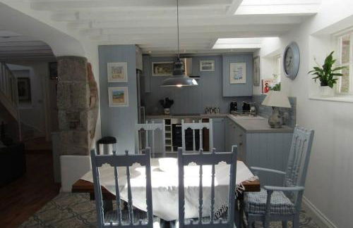 Lovely Spacious Cottage Near The Coast - Foto 14