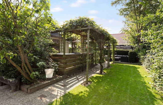 Light and Quiet Chalet With Beautiful Terrace Near Historic Goedereede - Foto 26